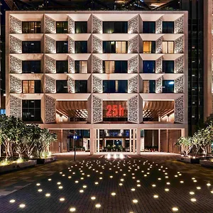 5* Hotel 25hours One